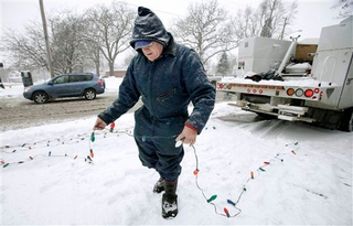 Illustration for article titled First Major Winter Storm Drops Crapload Of Snow On Midwest
